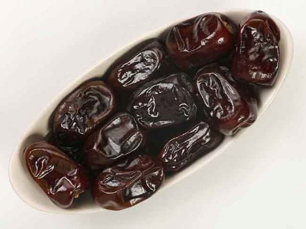 خرما پیارم قم ممتاز با بسته بندی شیک و بهداشتی